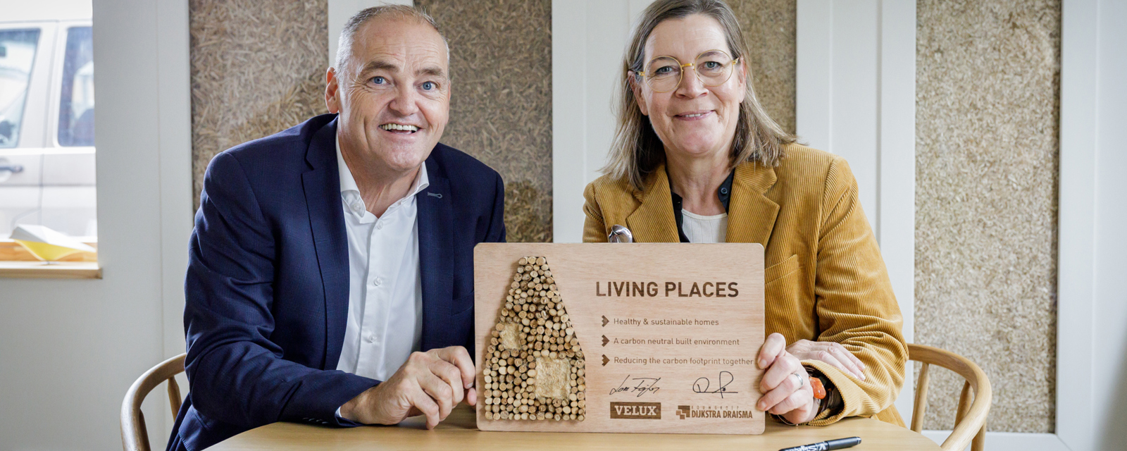 Ondertekening Living Places