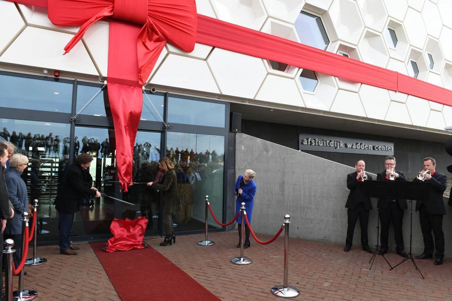 opening 