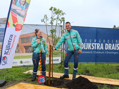 Start bouw nieuwe ambulancepost Heerenveen feestelijk gemarkeerd