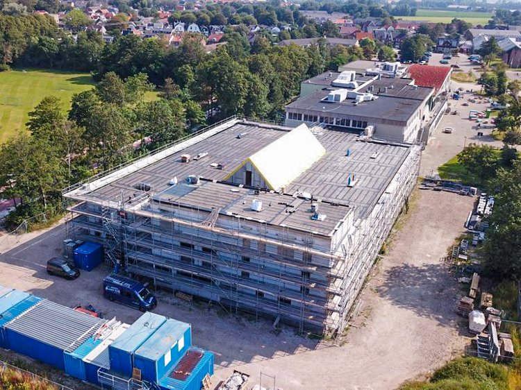 Augustus 2021  - 1