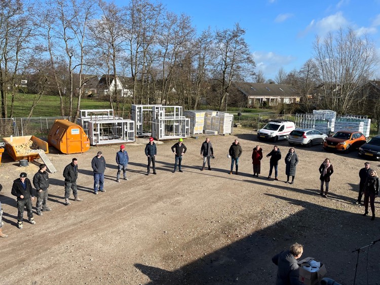 Februari 2022  - 2