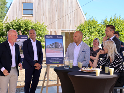 Minister Mona Keijzer brengt bezoek aan Bouwgroep Dijkstra Draisma