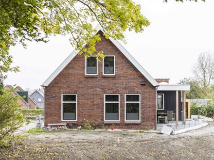 Nieuwbouw aardbevingsbestendige woning, Leermens